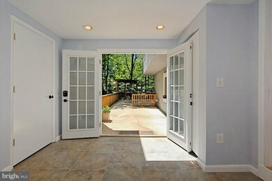 5333 Southport Ln, Fairfax, VA 22032 - photo 7