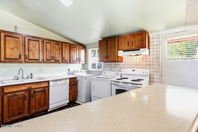 1705 9th St, Sparks, NV 89431 - photo 6