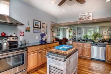 24 Thomas Park, Boston, MA 02127 - photo 4