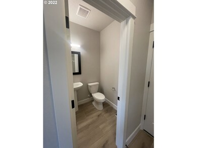 1048 NE 15th Ave unit L18, Canby, OR 97013 - photo 6