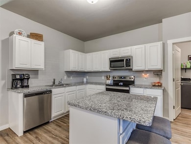 29243 Apache Dr, McLoud, OK 74851 - photo 7