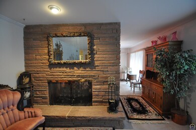 5025 SW Wanamaker Rd, Topeka, KS 66610 - photo 5