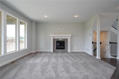 4426 SW Amethyst Dr, Lee's Summit, MO 64082 - photo 6