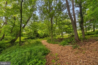2124 Graves Rd, Hockessin, DE 19707 - photo 2