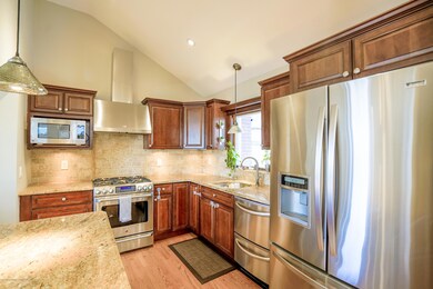 145 Rugby Ave, Staten Island, NY 10301 - photo 7