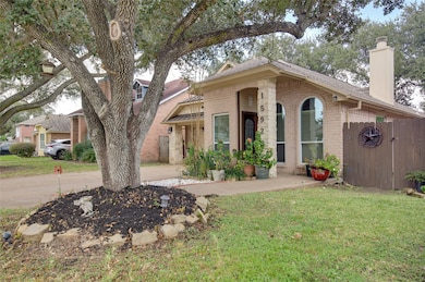 15922 Riverside Grove Dr, Houston, TX 77083 - photo 4