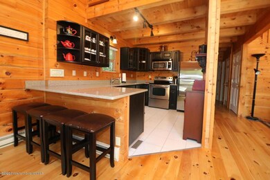 33 Elmwood Ct, Lake Ariel, PA 18436 - photo 4