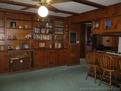 Built in Bookcases/Den
