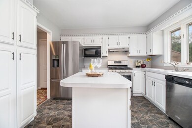 18420 Cypress Dr, South Bend, IN 46637 - photo 6