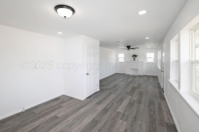 7-Kitchen facing Living Area