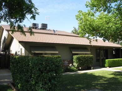 605 W Ashlan Ave, Clovis, CA 93612 - photo 6