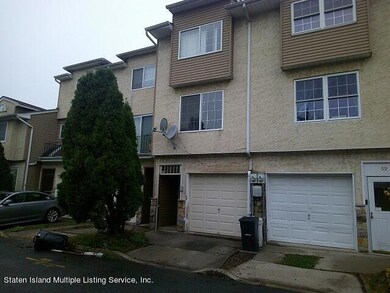 57 Skyline Dr, Staten Island, NY 10304 - photo 3