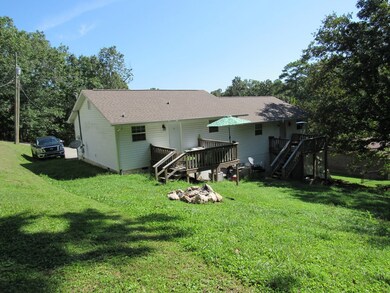 119 Shadowrock Dr, Tunnel Hill, GA 30755 - photo 3