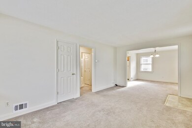 2715 Newton St, Silver Spring, MD 20902 - photo 5