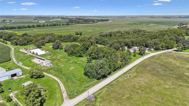 297 240th Place, Pella, IA 50219 - photo 2