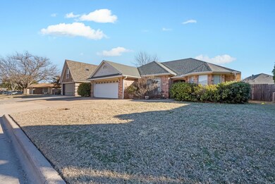 7649 Ruby Esther Cir, Abilene, TX 79606 - photo 3