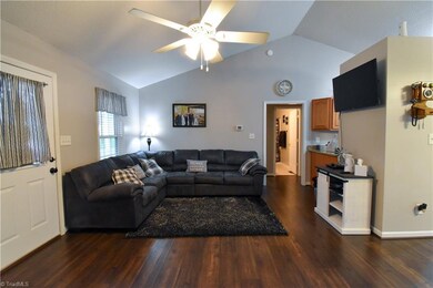 467 Sawyersville Rd, Asheboro, NC 27205 - photo 5