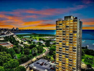 Bay View Terrace unit 24B, Milwaukee, WI 53207 - photo 3