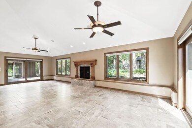 5550 W GILLESPIE RD, COLUMBIA, MO 65203