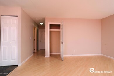 MainRoomCloset