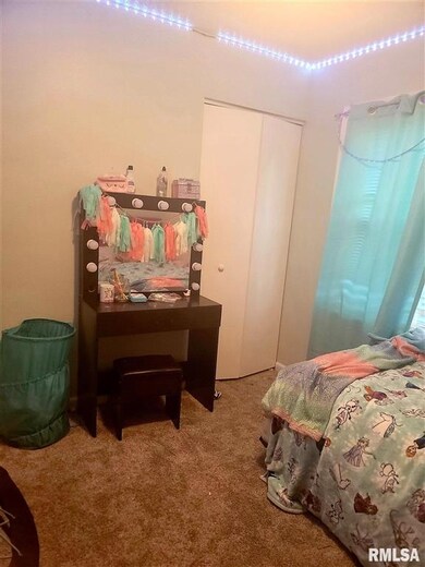 2830 W 66th St, Davenport, IA 52806 - photo 5