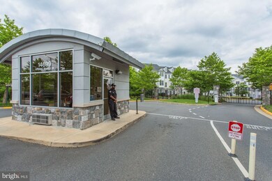 2327 Kew Gardens Dr, Woodbridge, VA 22191 - photo 3