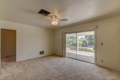 SPACIOUS FAMILY ROOM