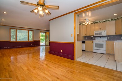 130 Henderson Rd, Kendall Park, NJ 08824 - photo 5