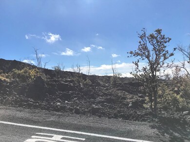 On Sea View Dr with view into Lot 32 Blk 339