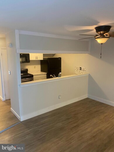 330 Wendover Dr unit 140A, Norristown, PA 19403 - photo 2