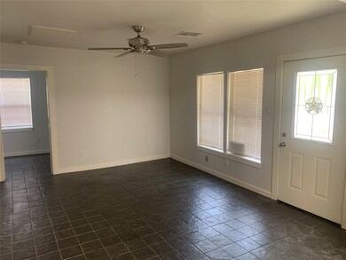 5204 Gano St unit B, Houston, TX 77009 - photo 2