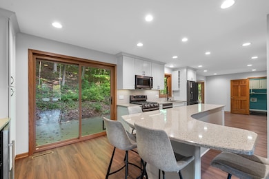 2110 Hollow Cir, West Bend, WI 53090 - photo 5