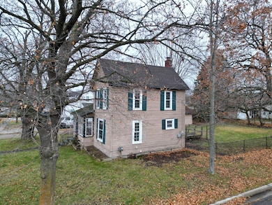 311 Russell St, Middleville, MI 49333 - photo 2