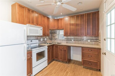 218 N 7th St, Allentown, PA 18102 - photo 4