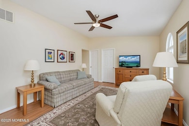 35 Ivy Ridge Close unit 631, Freehold, NJ 07728 - photo 2