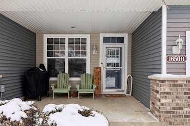 1650 White Pine Way unit B, Carver, MN 55315 - photo 4