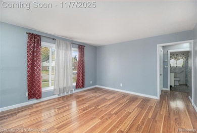 24043 Virginia Dr, Warren, MI 48091 - photo 5