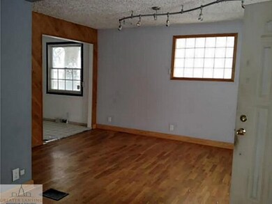 unlisted-address, Lansing, MI 48910 - photo 3