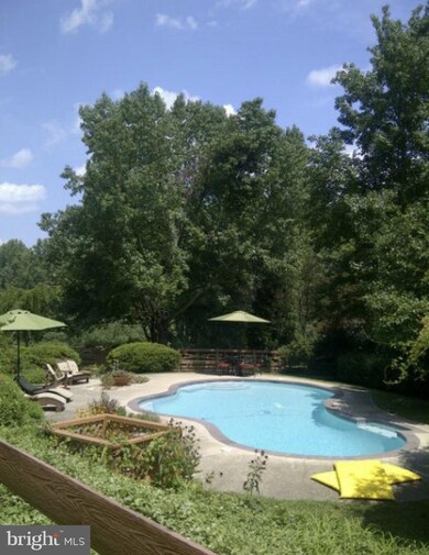 273 Princes Ln, Harwood, MD 20776 - photo 3