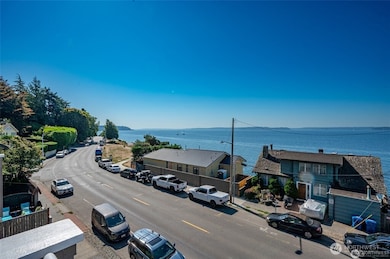 4226 Beach Dr SW unit 303, Seattle, WA 98116 - photo 4