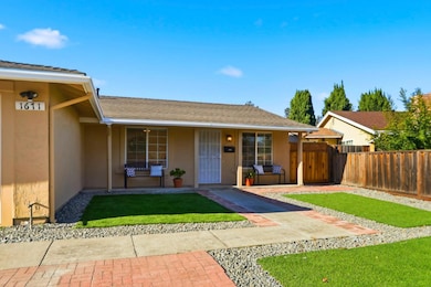 1671 Silvertree Dr, San Jose, CA 95131 - photo 4