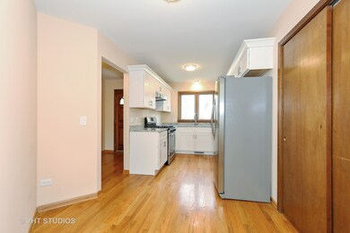 Kitchen w/Eating Area