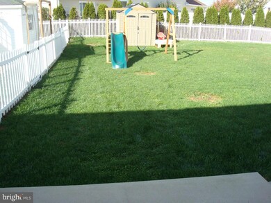 603 Sunflower St, New Holland, PA 17557 - photo 5