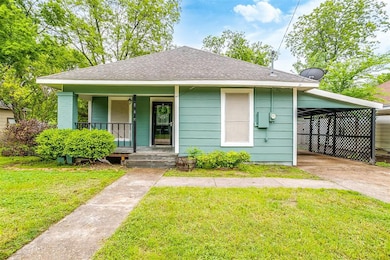 533 W Wilson St, Cleburne, TX 76033 - photo 2