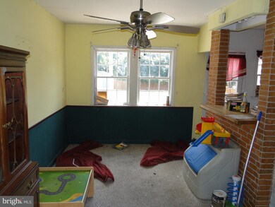 1047 Church St, Brooklyn, MD 21225 - photo 4