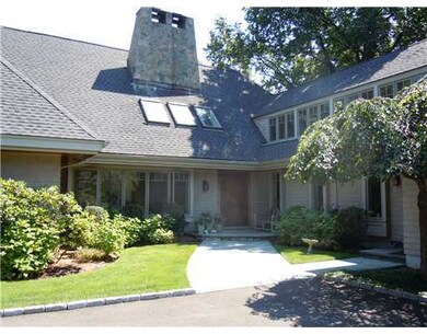 120 Cummings Point Rd, Stamford, CT 06902 - photo 2