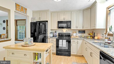 23295 White Elm Ct, California, MD 20619 - photo 5