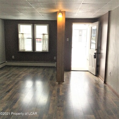 143 E Sherman St, McAdoo, PA 18237 - photo 5