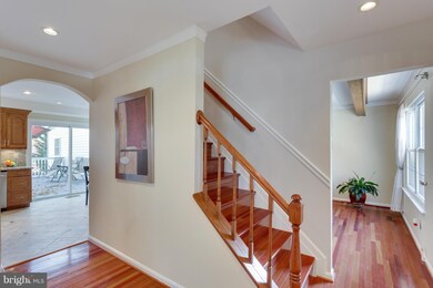 7952 Arden Ct, Dunn Loring, VA 22027 - photo 2