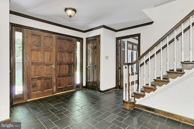 4502 Olley Ln, Fairfax, VA 22032 - photo 3